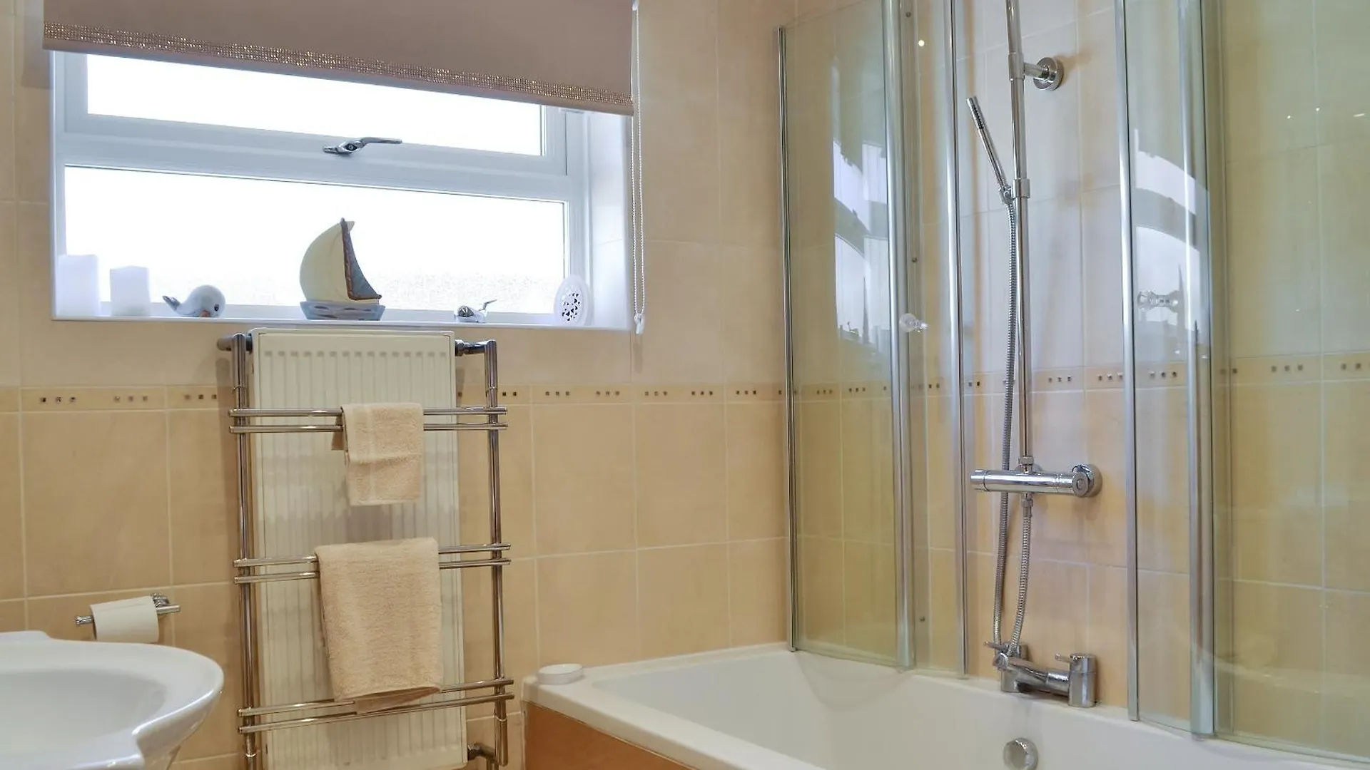 Coastal Dream Villa Burton  United Kingdom